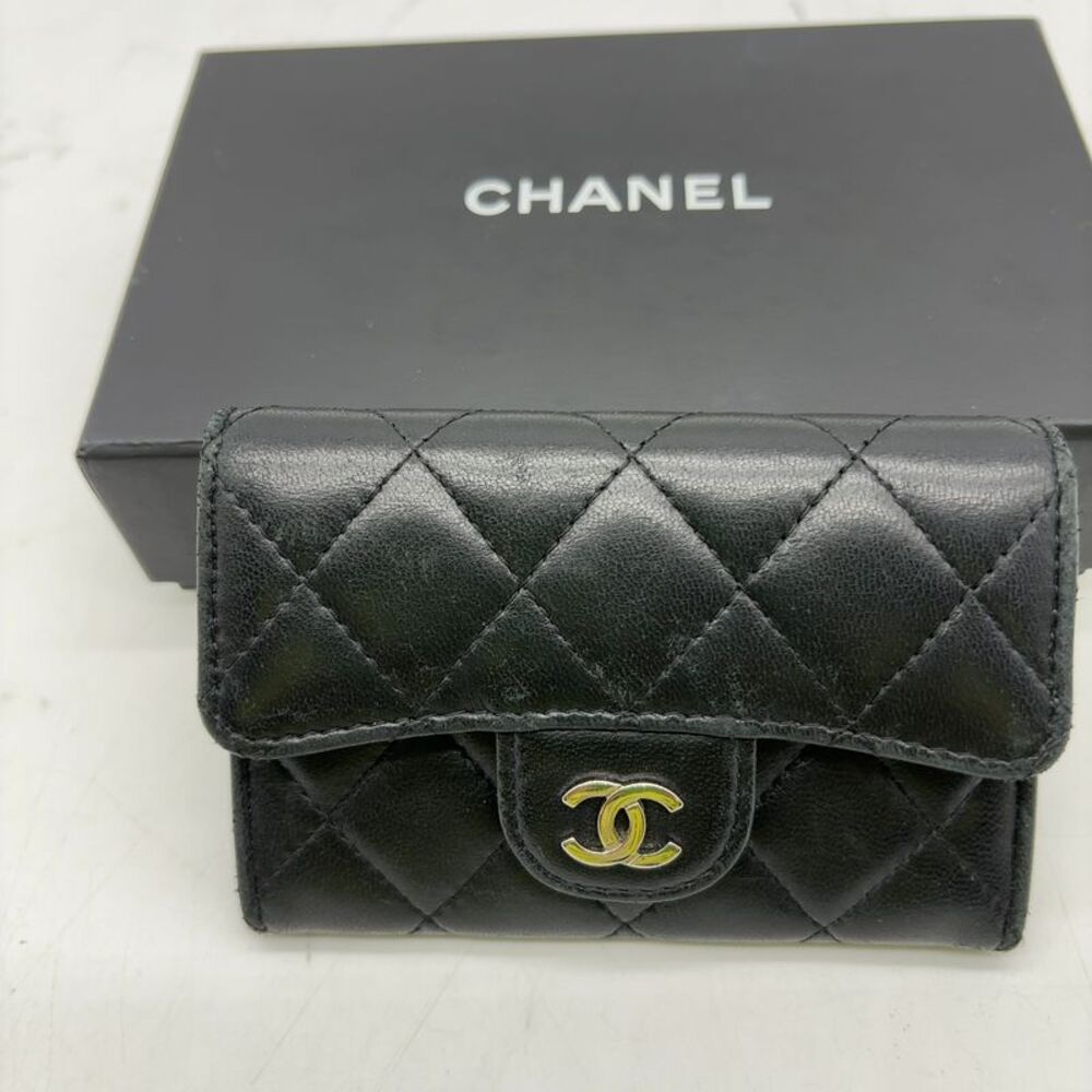 CHANEL Black Leather Card Wallet